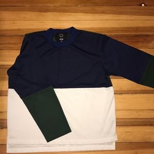 Long sleeve mesh shirt